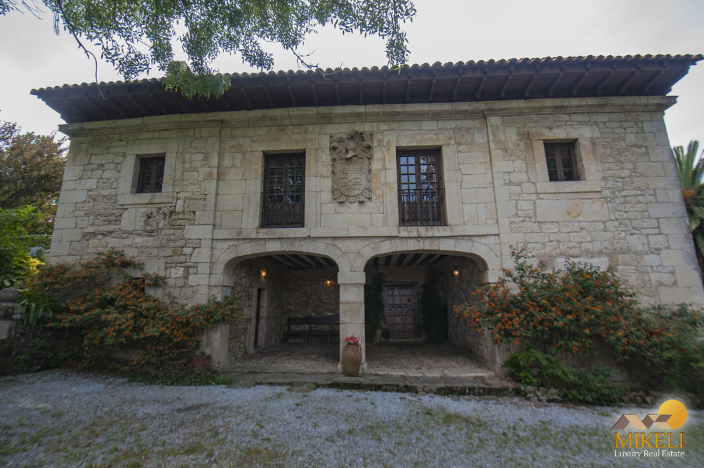 Casa típica de piedra en venta en Cantabria