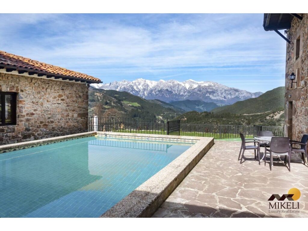 Casa en venta en Los Picos de Europa